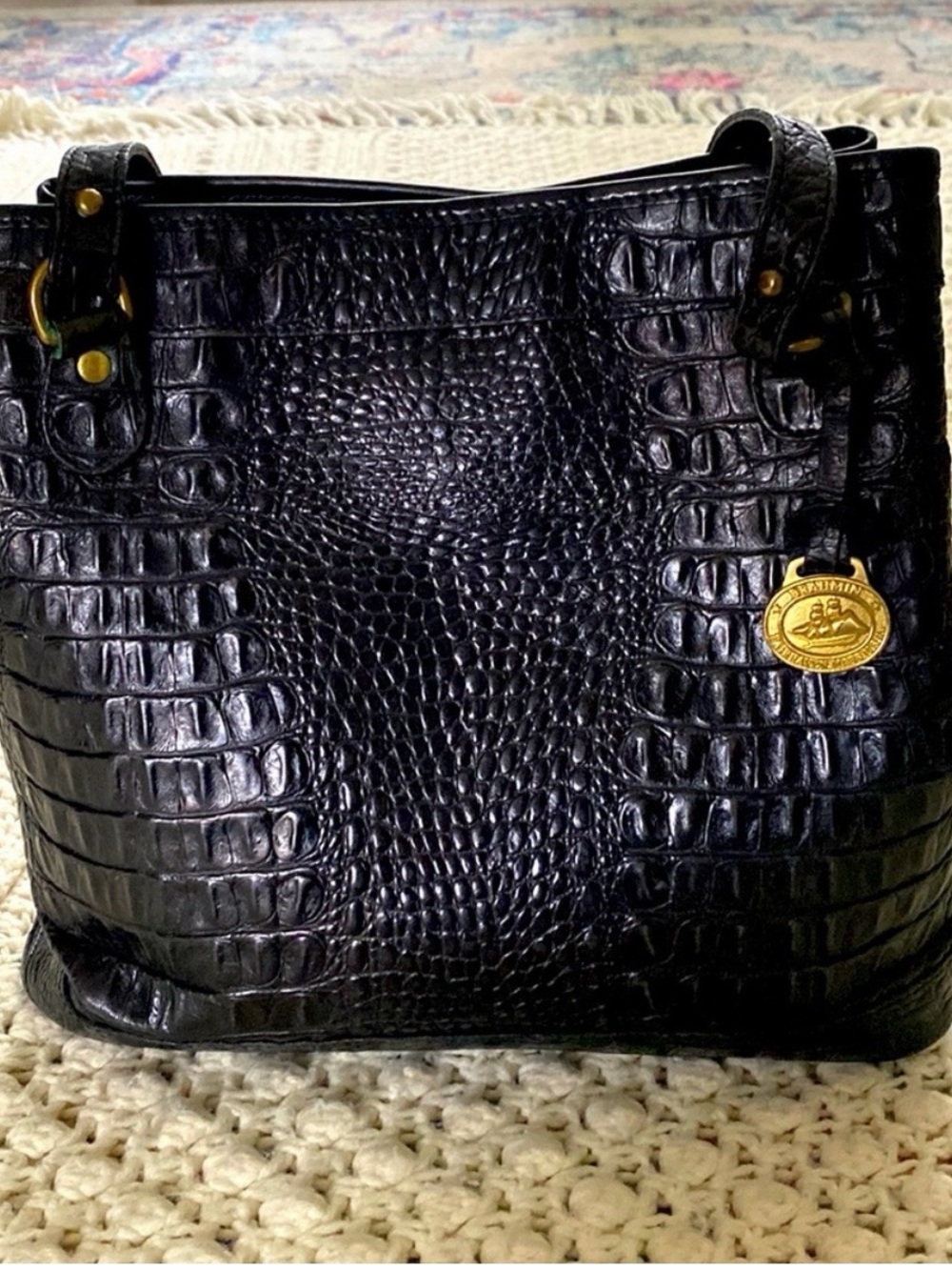 Vintage Brahmin Hobo tote. βalligatorβ embossed leather EUC black